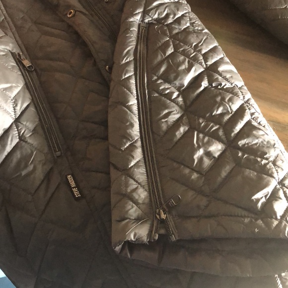 STEVE MADDEN | Grey quilted long warm hooded designer winter coat. - Picture 5 of 5